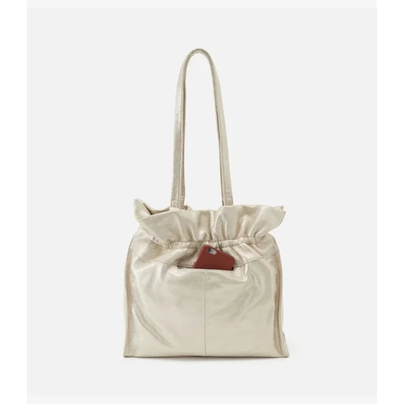 HOBO International Caliber in pearled silver metallic leather - Picture 3 of 16